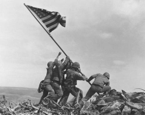 Iwo Jima Photo - Raising The Flag